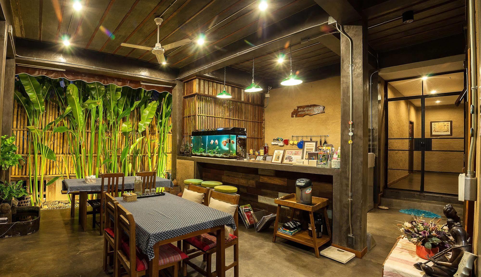 Hueandin Klinmai Boutique Hotel Chiang Mai Buitenkant foto